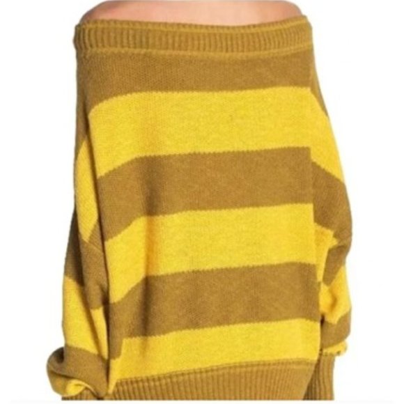 NWT-Free People Cassidy Off-the-Shoulder Sweater - L - Picture 3 of 5
